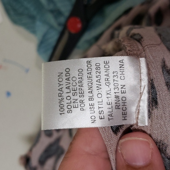 Umgee Animal Print Tunic - Picture 5 of 12